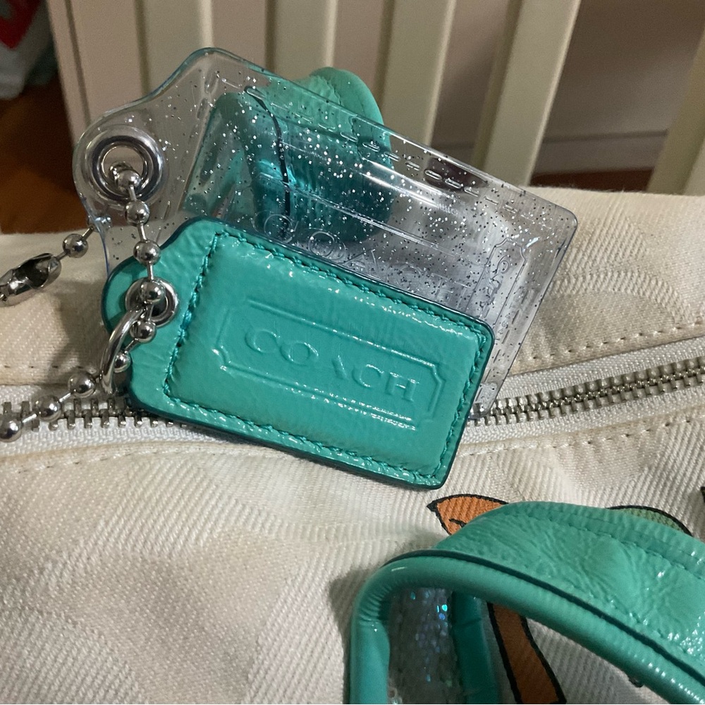 Coach Poppy Love Glam Spotlight Script Sequin Signature Tote Purse White/Cream. - Picture 2 of 16